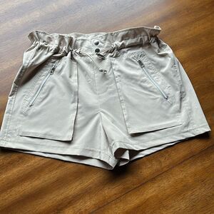 Te Verde Tan Women's Khaki Shorts